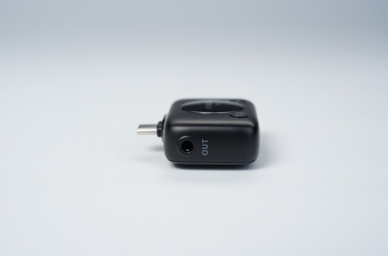 Бездротова мікрофонна система Aputure amaran Tag - USB-C Version (Black) (MP07060015) 5 Бездротова мікрофонна система Aputure amaran Tag - USB-C Version (Black) (MP07060015)